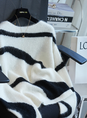 虫小小 羊驼毛黑白撞色斑马纹宽松显瘦针织衫女毛衣外穿秋冬A74K
