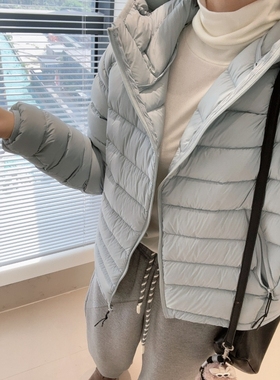 燕小麦轻软奶包90安心白鸭绒鸟家柜货外套防泼水小个子连帽羽绒服