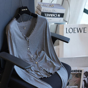 虫小小 木耳边轻薄真丝莱赛尔V领针织开衫女打底T恤衫内搭26A102H