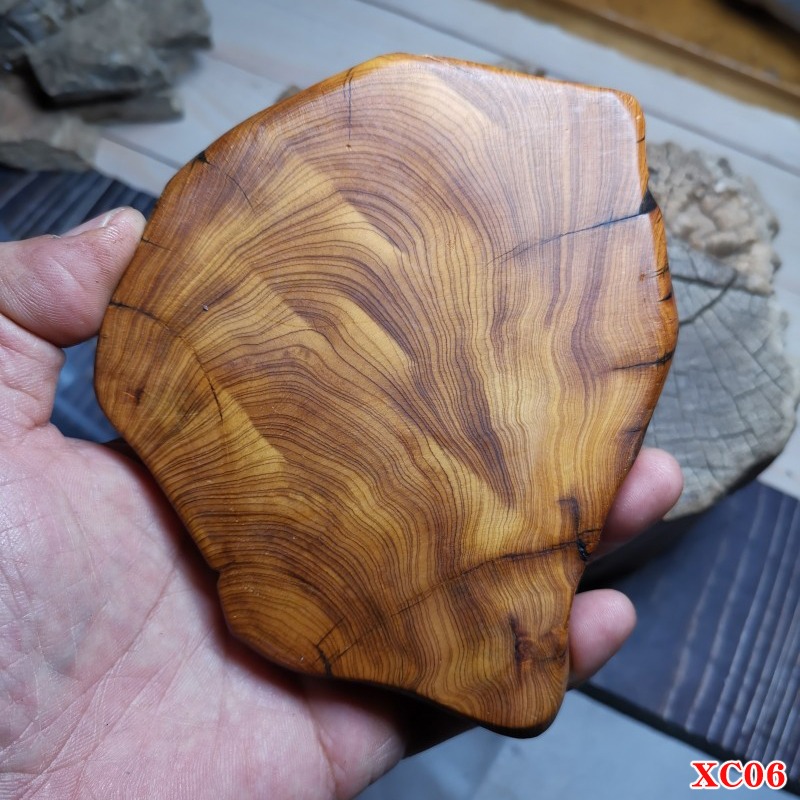 太行崖柏随型原木瑕疵杯垫壶垫