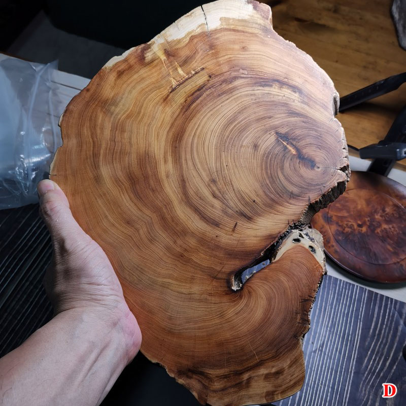 特香千年太行崖柏黑骨料杯垫底座