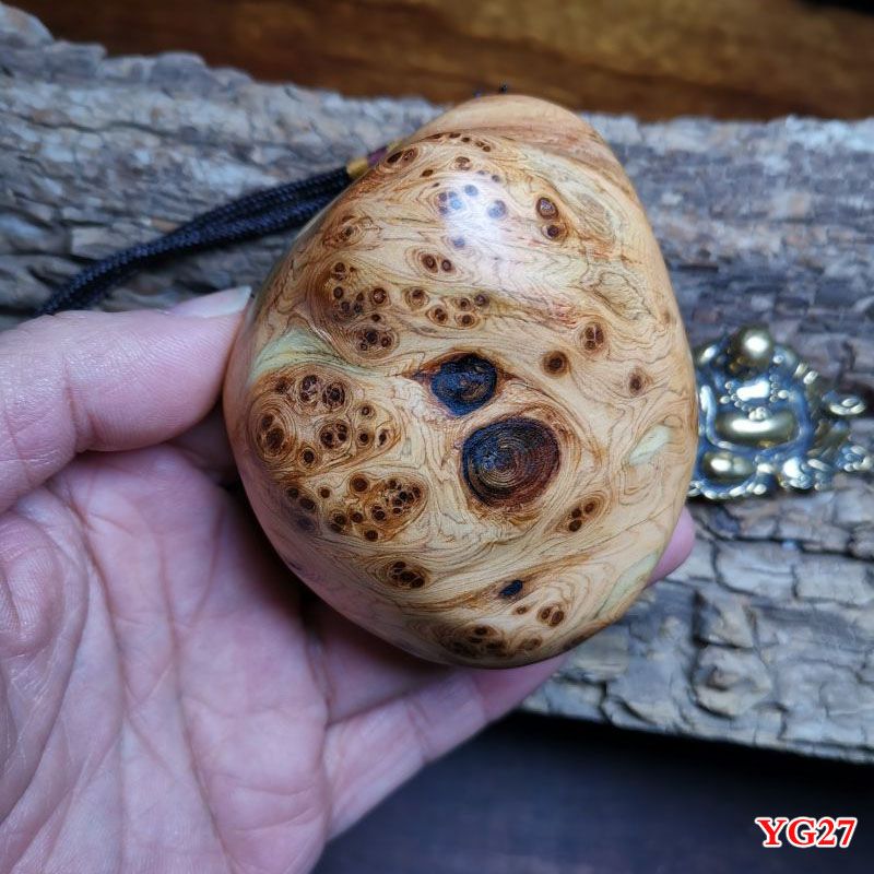 太行崖柏虎皮纹瘤疤料随型手把件