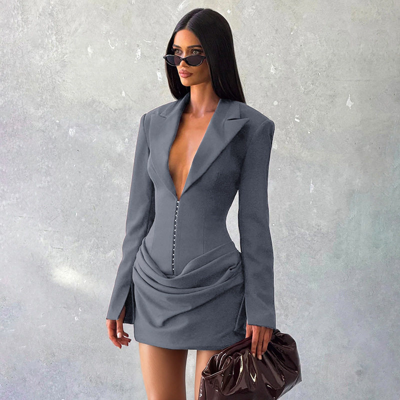 欧美2026低胸超模春季新款纯色深V翻领褶皱西装修身优雅短连衣裙