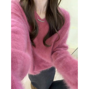 玫红色v领慵懒宽松毛绒毛衣女冬季加厚可外穿内搭超好看冬装上衣