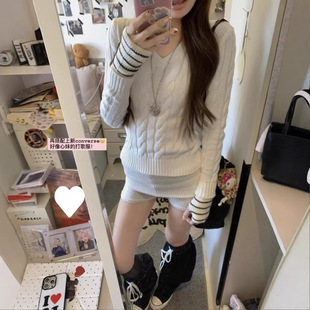 升级款带袖头白色v领麻花针织衫套头内搭毛衣极简高级感上衣打底