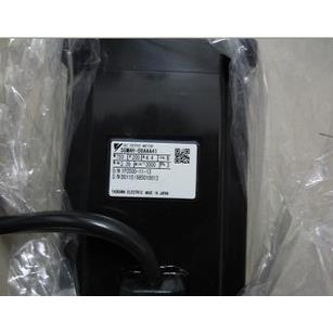 全新原装安川伺服电机SGMJV-01A3E6S库存现货欢迎议价测试OK。
