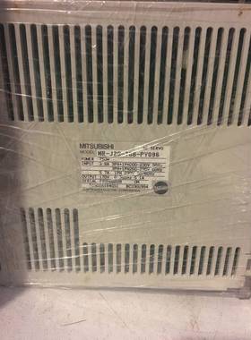 现货销售进口三菱伺服驱动器MR-J2S-70B-PY096实物拍摄