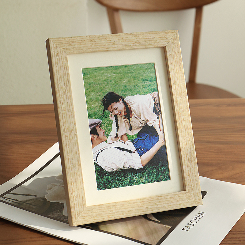 简约北欧实木相框6寸7寸a4木质相框摆台创意卡纸相框摆件挂墙