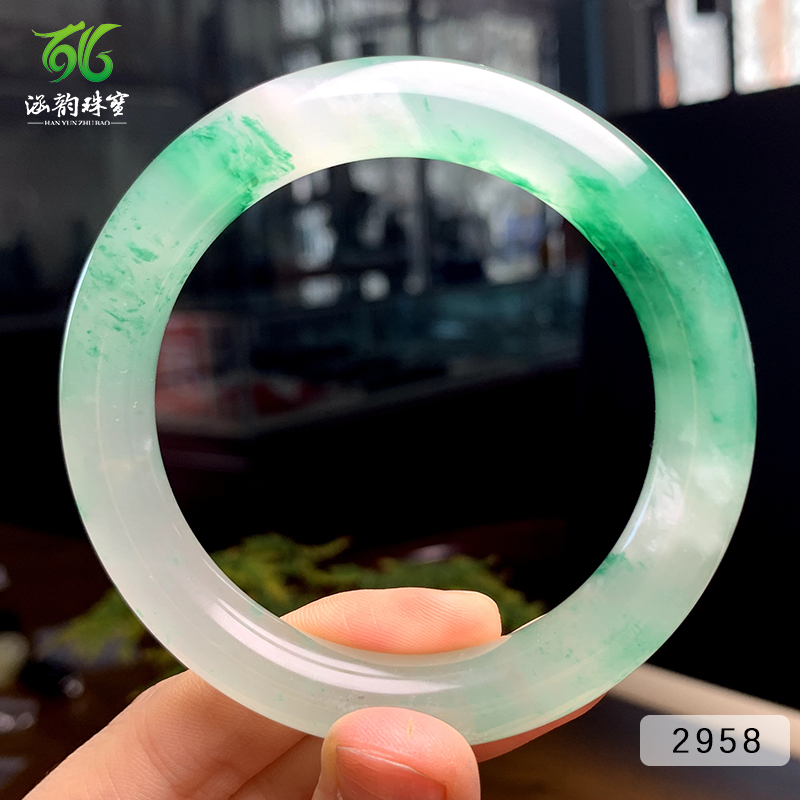 天然玉石独龙玉手镯涵韵珠宝女款