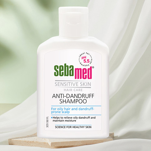 施巴去屑洗发水接近pH5.5弱酸性