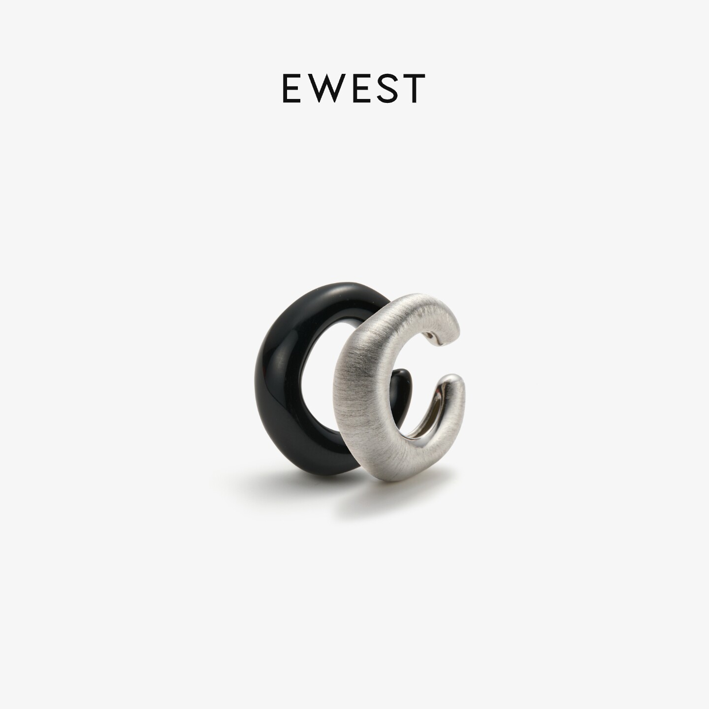 EWEST 新品素圈黑玛瑙耳骨夹女银色拉丝耳钉原创小众耳饰简约耳环