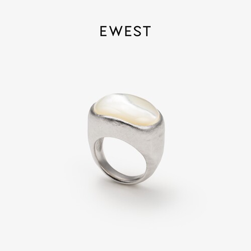 EWEST 新品经典贝母戒指女款小众设计中指食指尾戒轻奢高级感指环