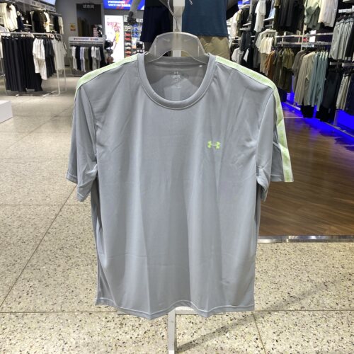 UA安德玛夏季新款T恤男训练健身服休闲透气跑步运动6012356-011