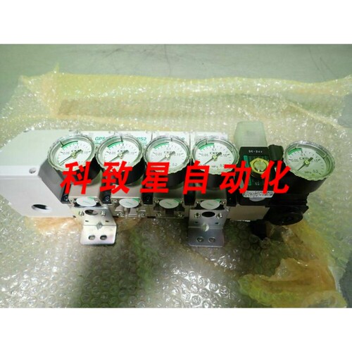工业配件UGPS2-05-15-4PGTL-GW2H间隙传感器