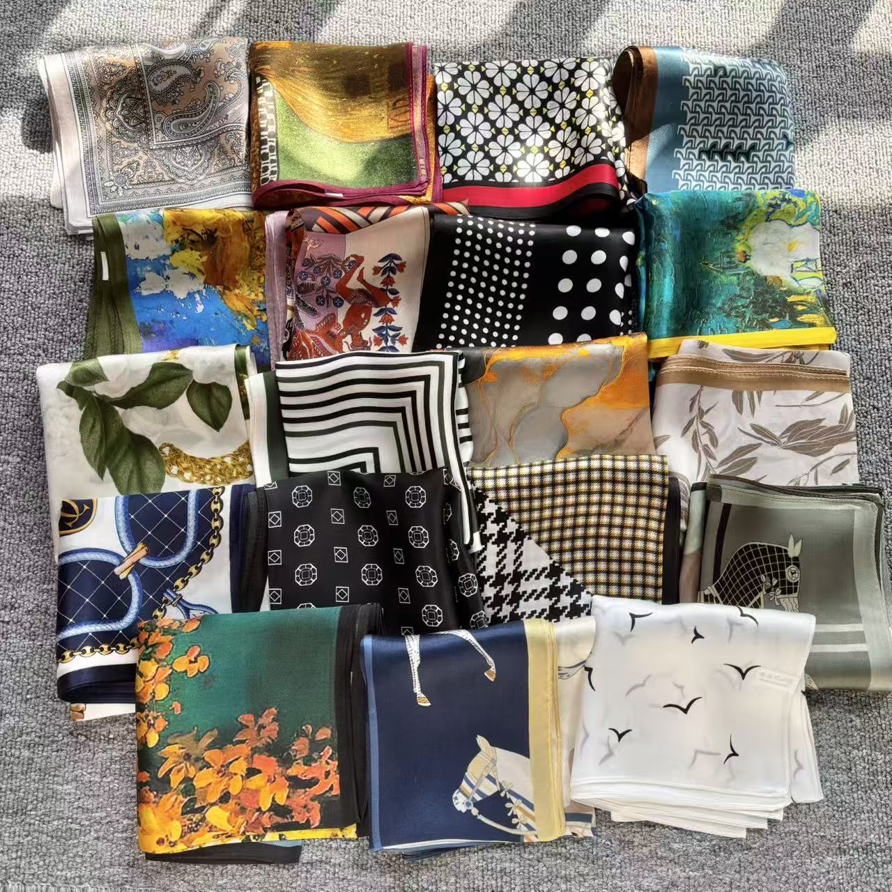 微瑕特卖！丝巾小方巾女春夏桑蚕丝舒适细腻真丝围巾薄款防晒装饰