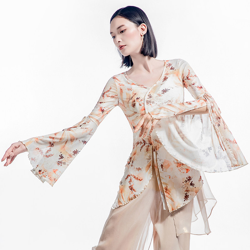 印花网纱V领上衣女舞蹈服装绑带装饰2026春季宽松女装飞飞袖小衫