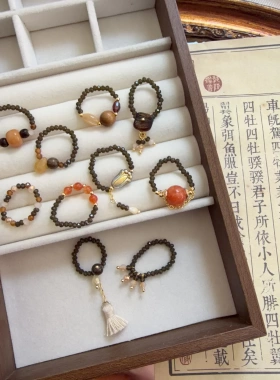 橄榄绿戒指复古油画色流苏枯木绿弹力戒指