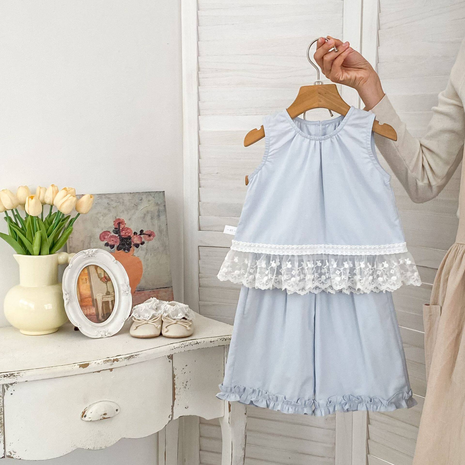 小女孩独特漂亮套装宝宝衣服夏季洋气薄款背心休闲裤女童外出服夏