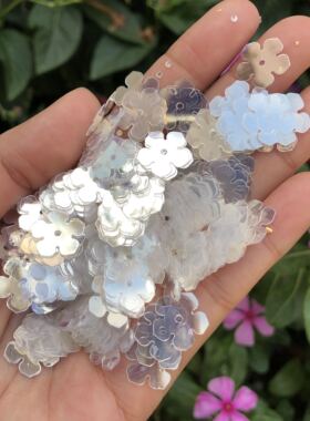 PET耐高温材质14mm平梅花闪片五瓣梅花透明银色水晶亮片DIY饰品