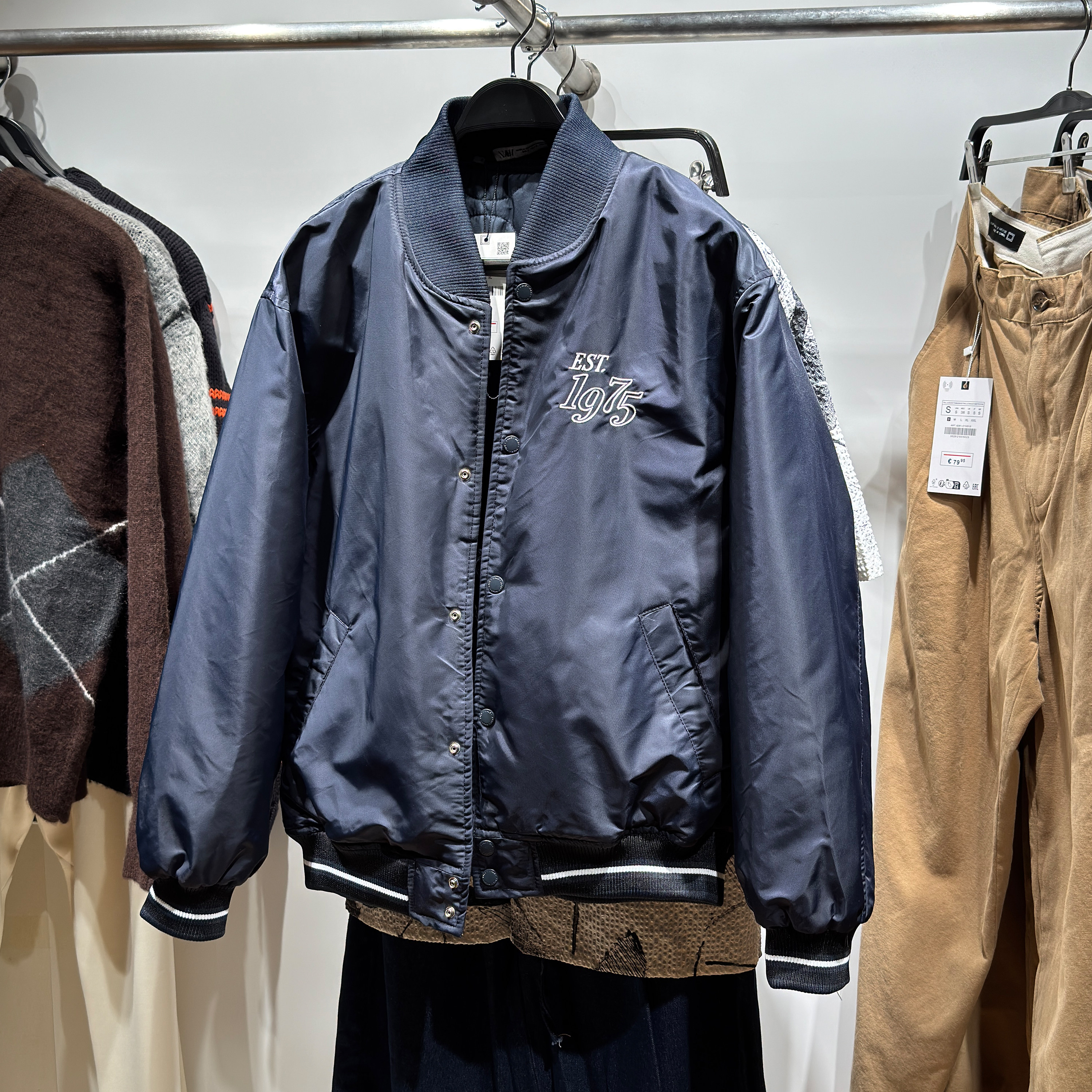 柜699！25特惠精选男装 撞色刺绣飞行员长袖夹克外套 4391320 500,男装,夹克,淘宝优惠券,粉丝福利购,淘宝优惠卷