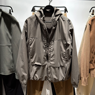 25秋季 8281410 新品 拼接科技面料保暖夹克外套 706 男装 柜549