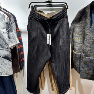 25秋季 3046385 新品 反绒皮效果宽松阔腿系带褶裤 800 男装 柜329
