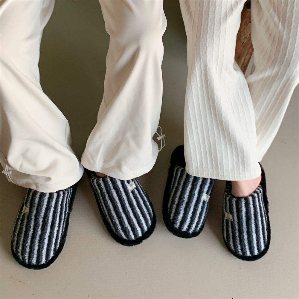 创意条纹情侣款室内保暖棉拖鞋