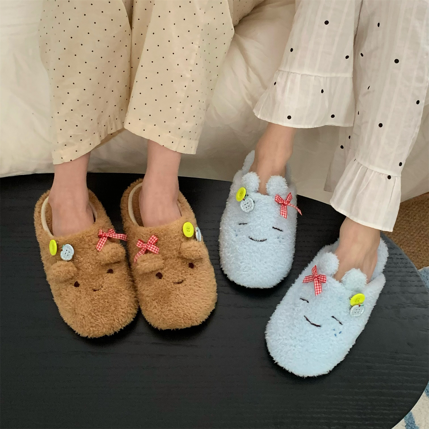 秋冬日系卡通静音地板拖鞋女士居家防滑学生轻便软底少女心棉拖鞋