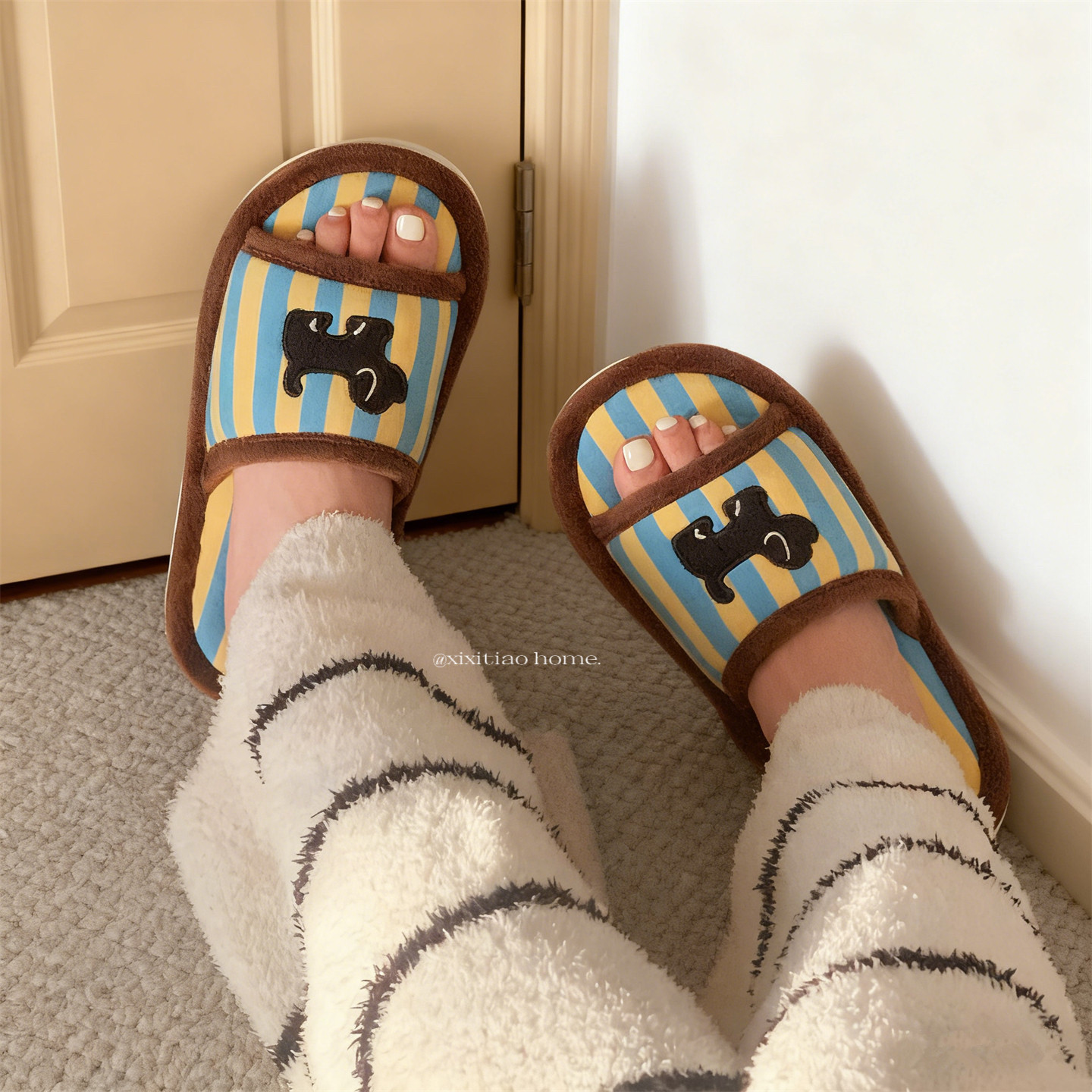 趣味小黑狗时尚春夏女士防滑棉麻拖鞋居家休闲2026新款吸汗地板鞋,女鞋,一字拖,淘宝优惠券,粉丝福利购,淘宝优惠卷