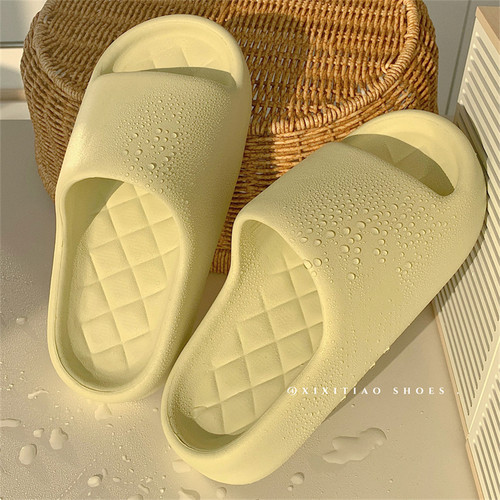 时尚简约百搭菱格情侣居家凉拖鞋