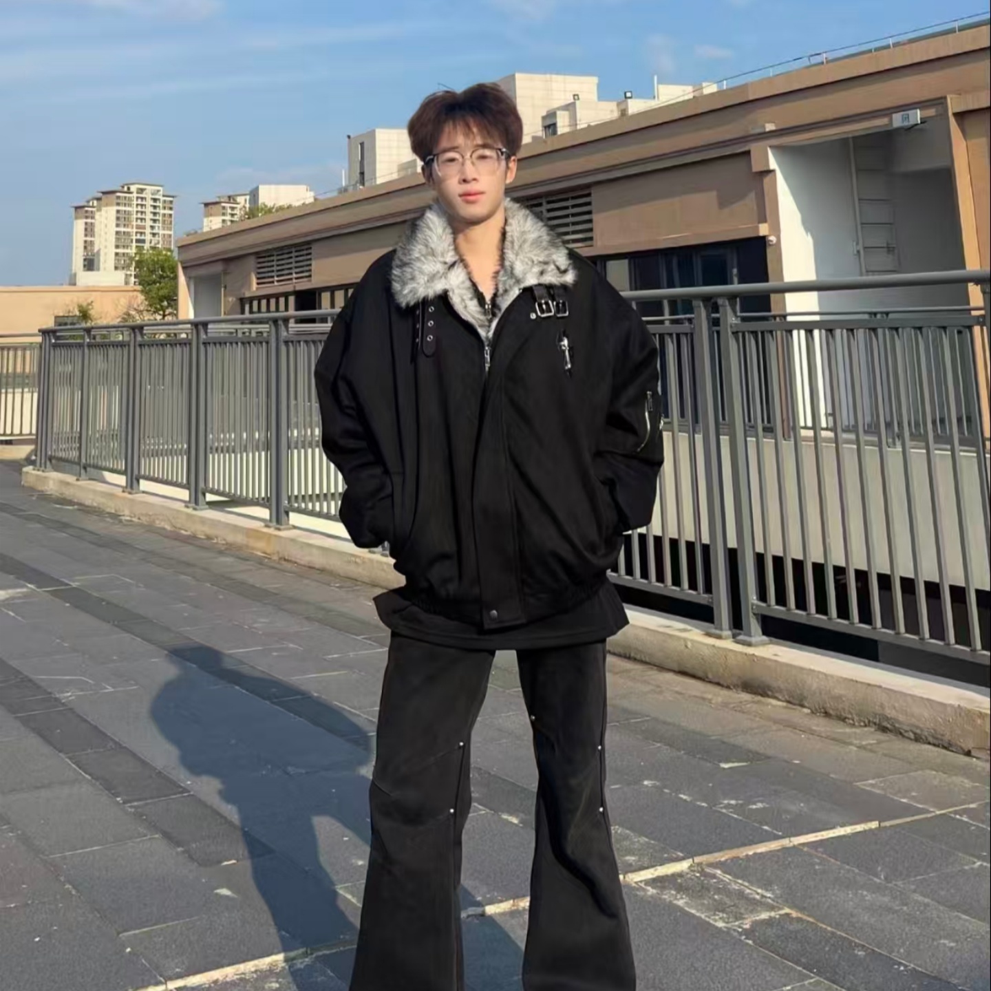 【全场五折】黑色毛领座山雕棉服