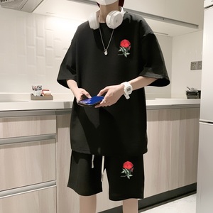 ZT15*P48夏季刺绣短袖t恤男士休闲套装ins潮流一套搭配短裤两件套图片