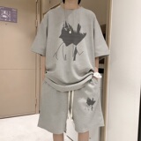浅灰色