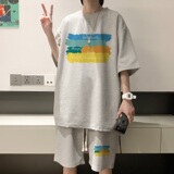 浅灰色