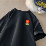 黑色