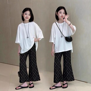 女童夏季超火穿搭套装2026新款儿童韩系慵懒风短袖T恤冰丝喇叭裤9
