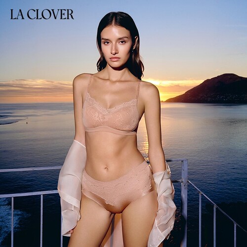 兰卡文(LA CLOVER)雪花杯2.0中腰平角裤LC23AAX1
