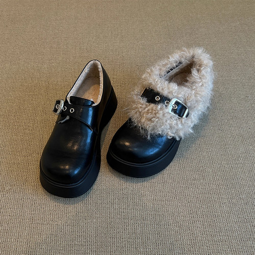 英伦风加绒皮带扣乐福鞋女2025冬