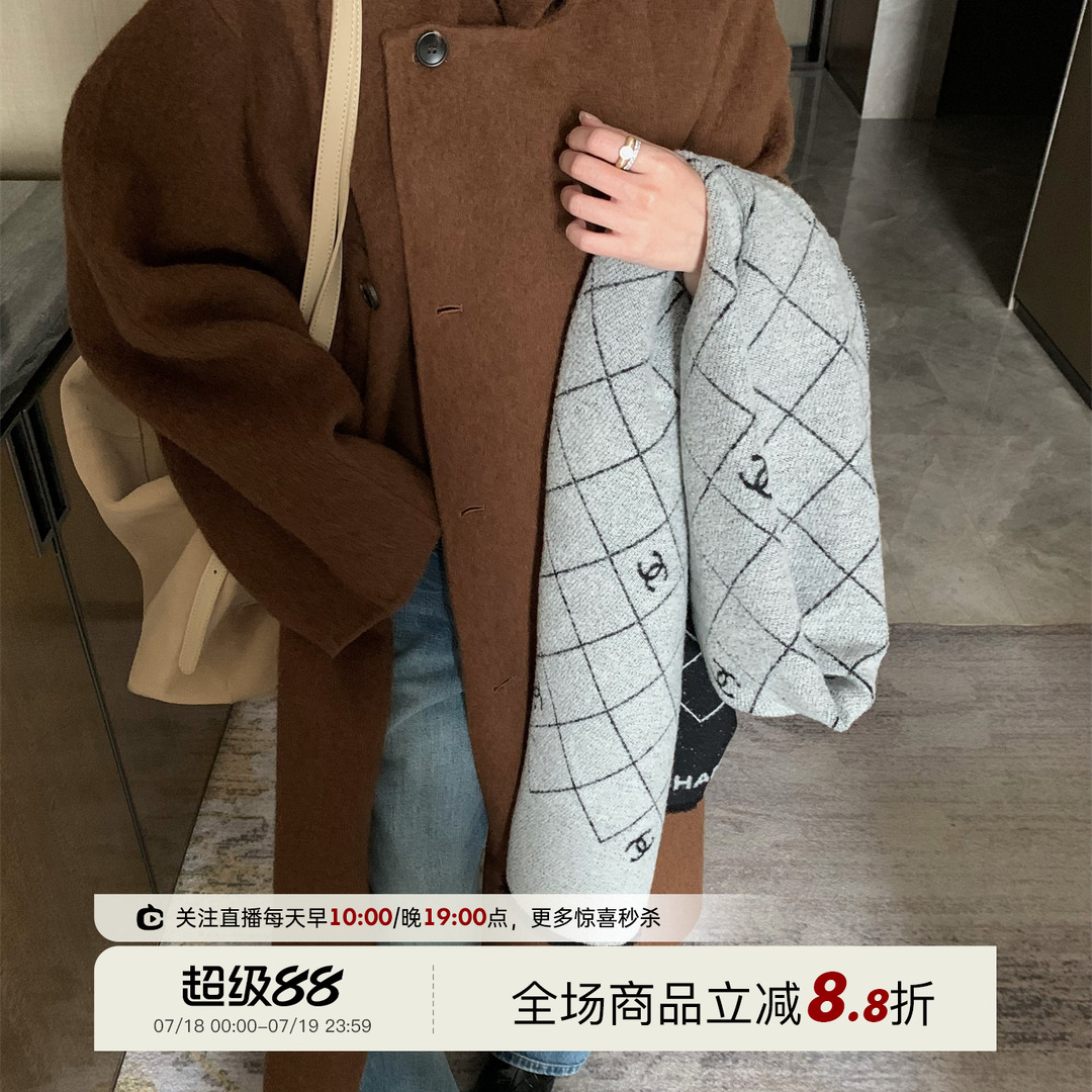 LM风设计款两色浣熊绒大衣外套