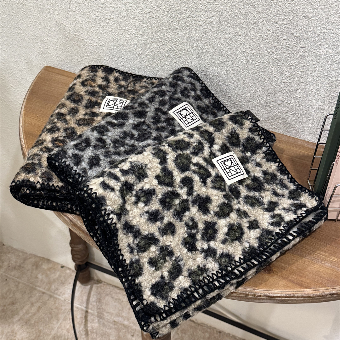 加厚保暖软糯三色围巾围脖