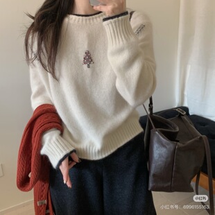 YZY 极简圆领套头浣熊手工绣花毛衣女秋冬2025新款高级感图案上衣