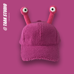梅子色触角棒球帽子女秋冬天韩版新款学生可爱羊羔毛绒鸭舌帽TAAK