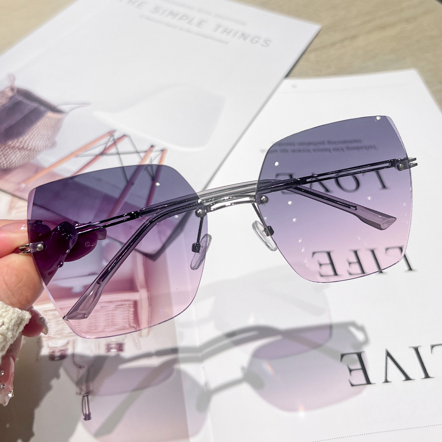 2025新款女士高级感太阳镜半透明时尚网红防紫外线墨镜方圆脸防晒