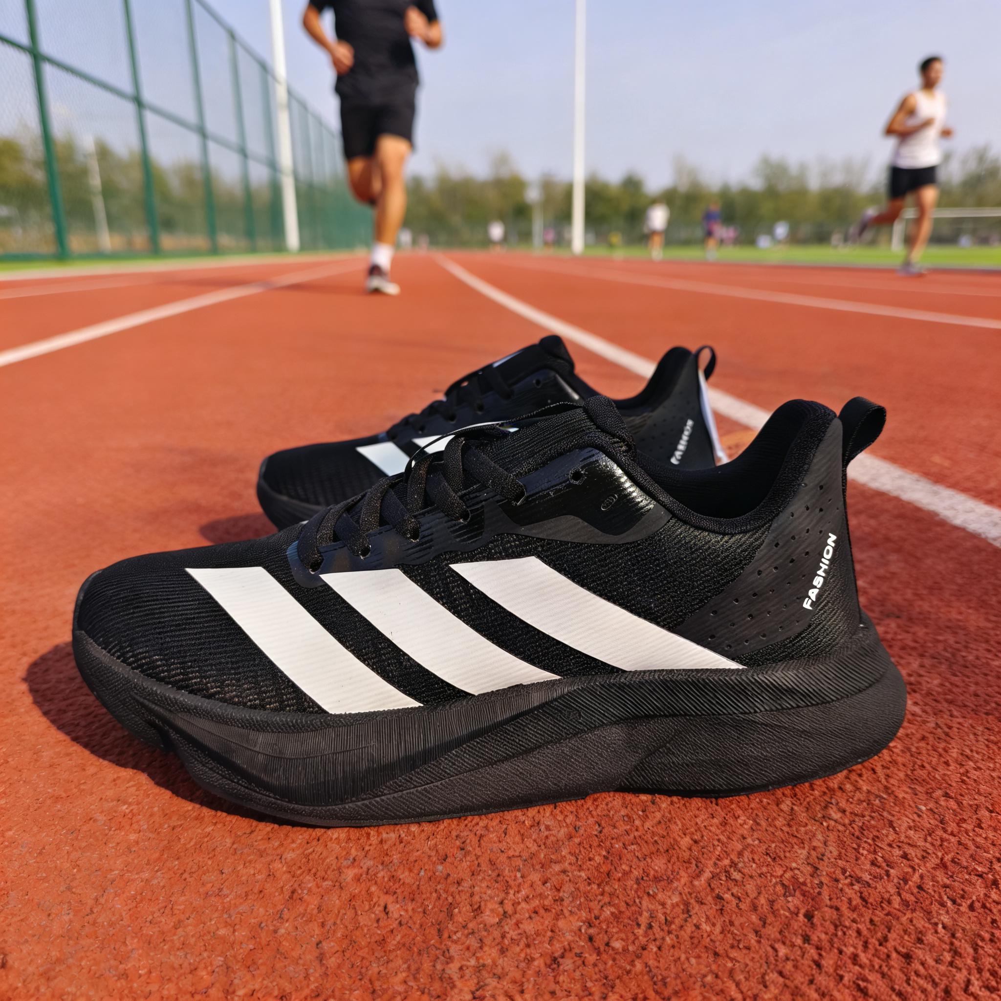 真爆男鞋春款学生跑步碳板马拉松鞋带减震情侣同款初中生体测考试