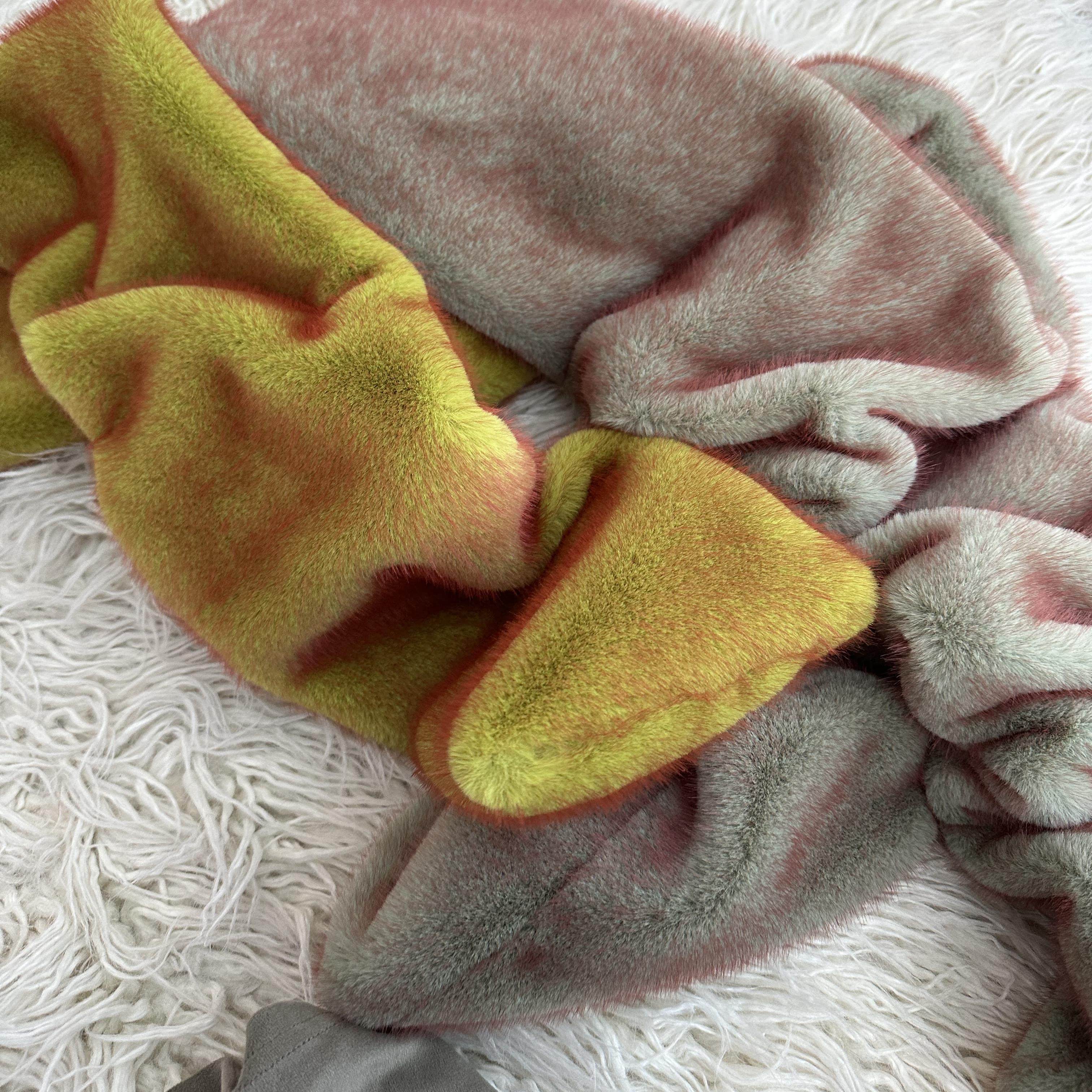 流动感幻色毛尖染仿貂毛绒保暖皮草围巾围脖