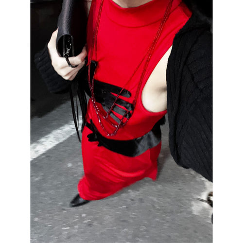 立体拥抱赤色战车红黑撞色立体亚文化艺术辣妹连衣裙