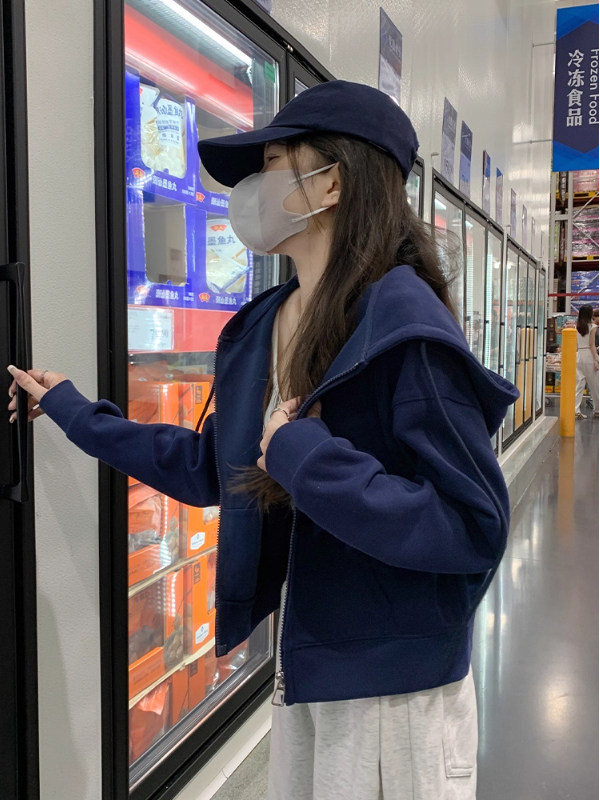 开衫连帽卫衣女款2025秋季新款小个子藏青色爆款短款厚外套上衣潮