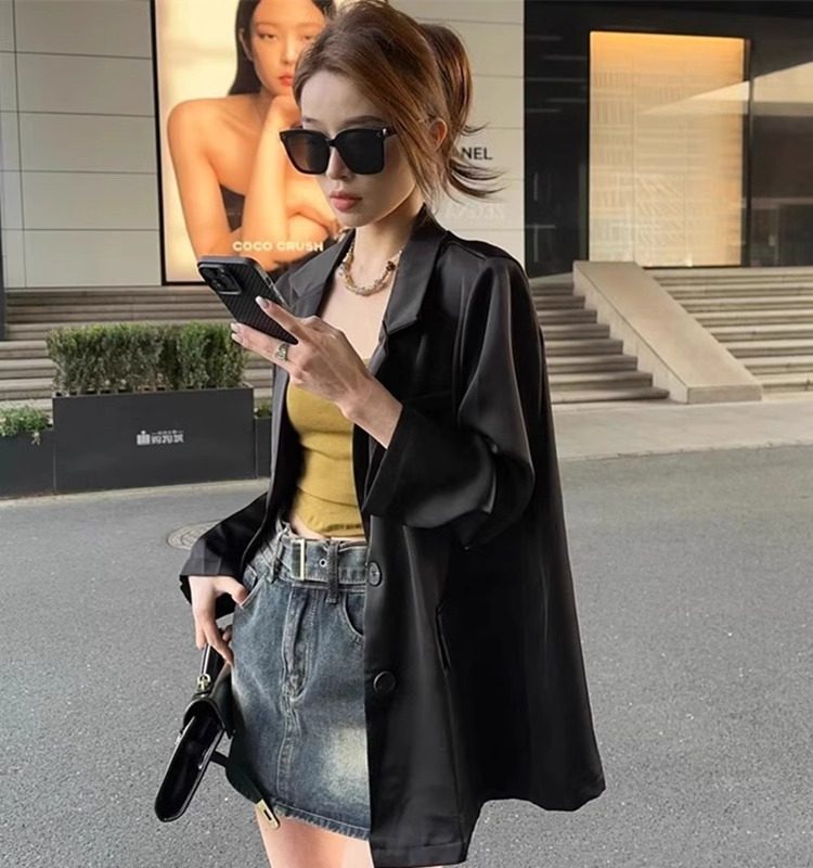 黑色薄款西装外套女装2025春季新款高级感轻奢气质缎面小西服上衣