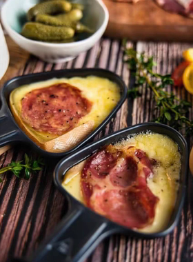 电加热烧烤机器Raclette Grill烧烤盘不粘煎盘芝士奶酪烤肉盘铲勺