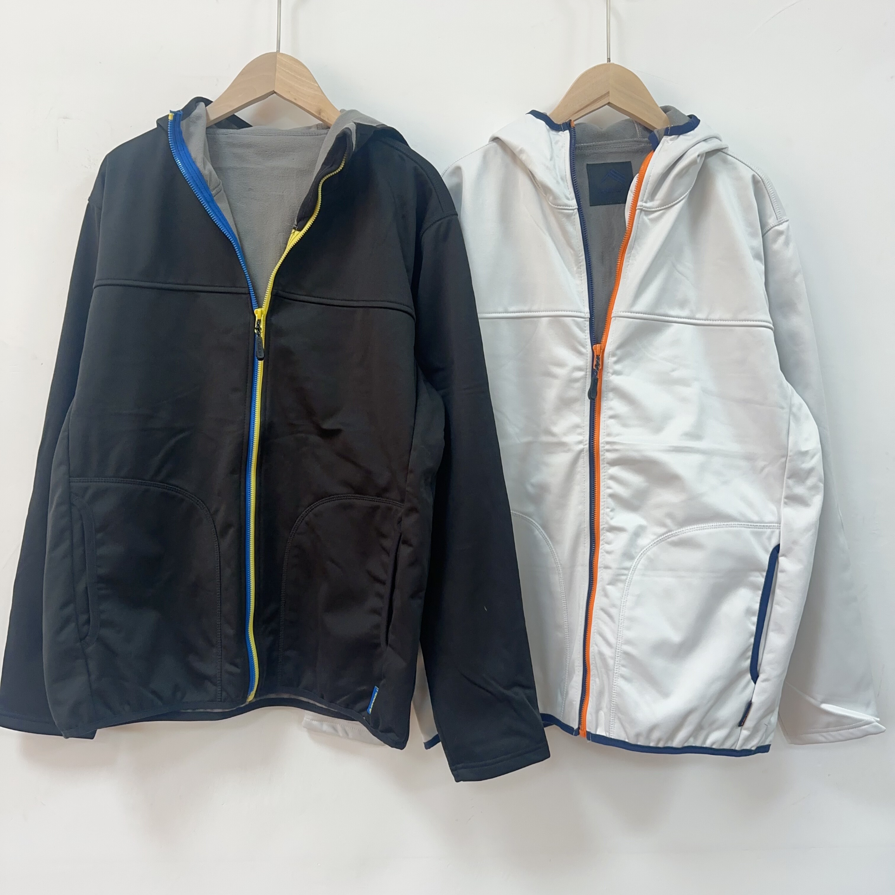 瑕疵品日单男女同款防风运动外套休闲上衣加绒外套夹克上衣